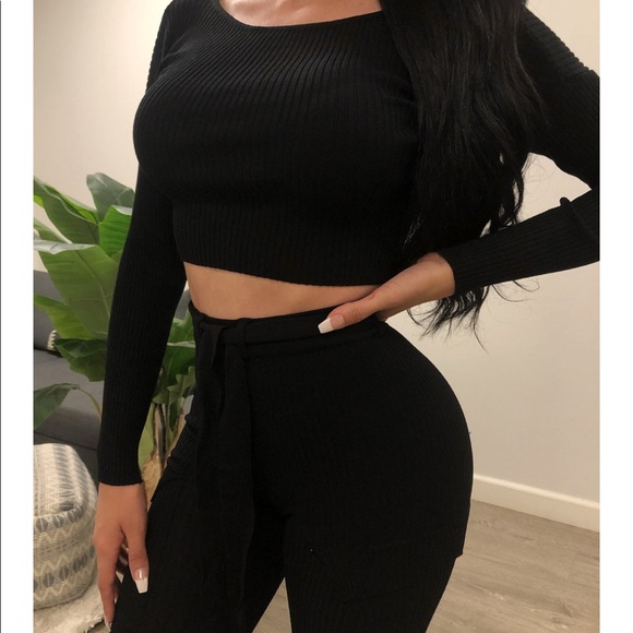 Laura’s Boutique - Long Sleeve Set - Picture 3 of 3